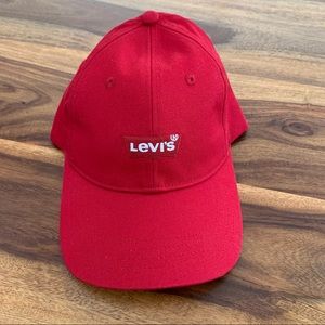 LEVI’S RED HAD UNISEX